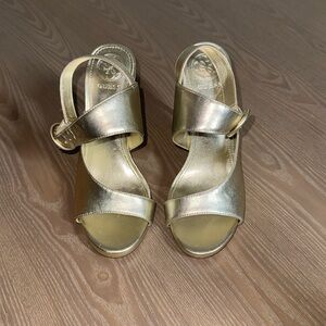 Used Guess Gold Heels